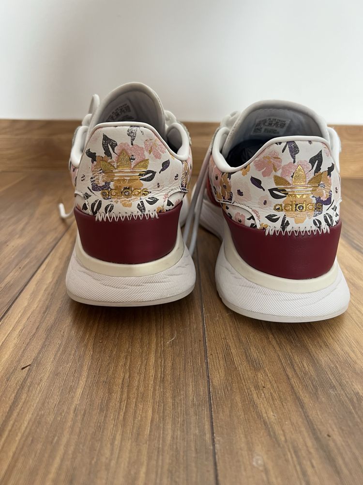 Buty Adidas Originals SL Andridge kolorowe w kwiaty hippie