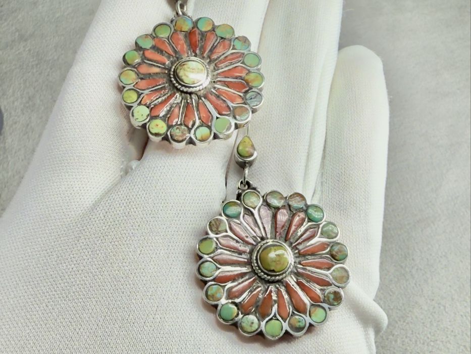 Срібні сережки 925-ї проби з натуральними коралами та бірюзою