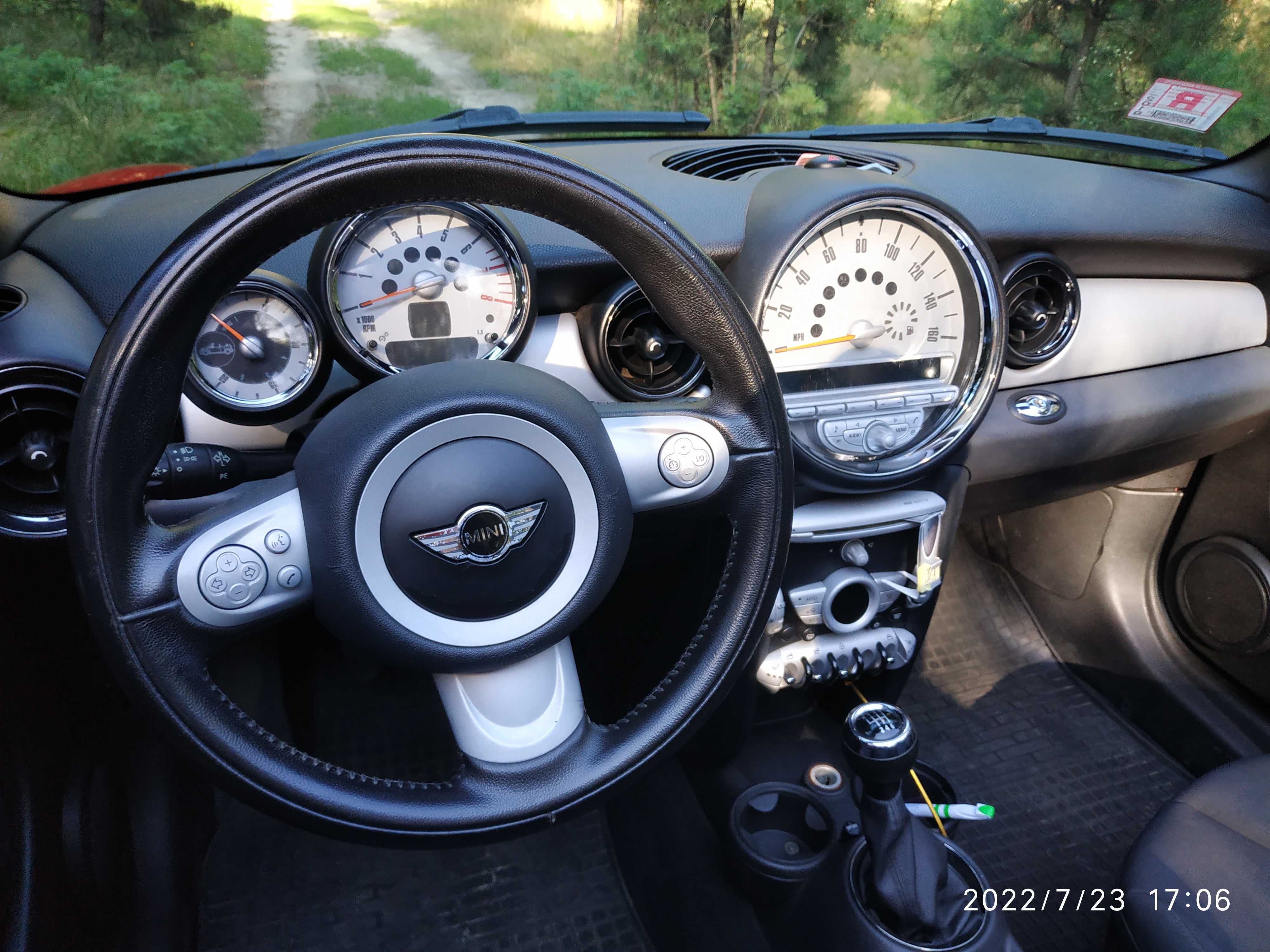 MINI Cooper Cabrio