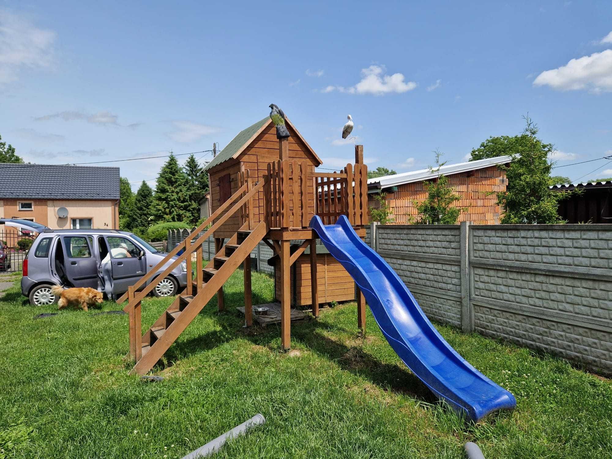Sprzedam domek dla dzieci + zjeżdżalnia  wys 3m szer 1.24m dł 2.84