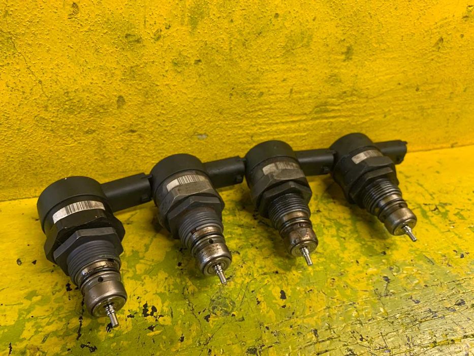 Датчик тиску палива Renault Laguna  давления в рейке в рампі рено m9r