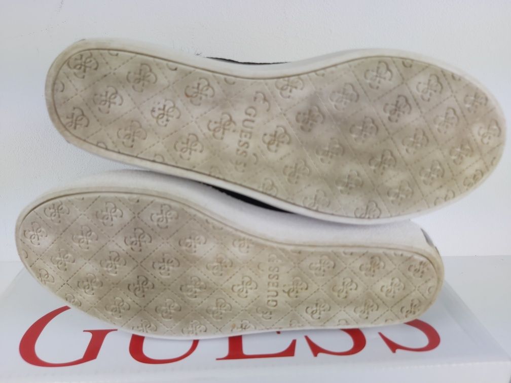 Botki koturna platforma GUESS sneakersy monogram 36