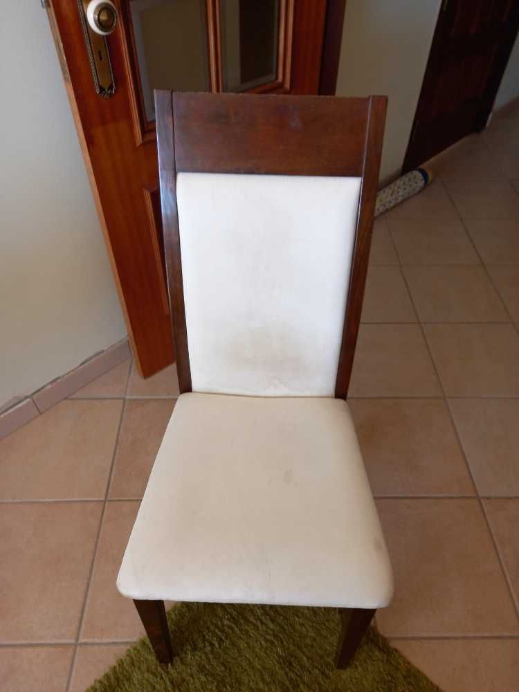 Cadeiras conjunto de 4 em bege e madeira wangué