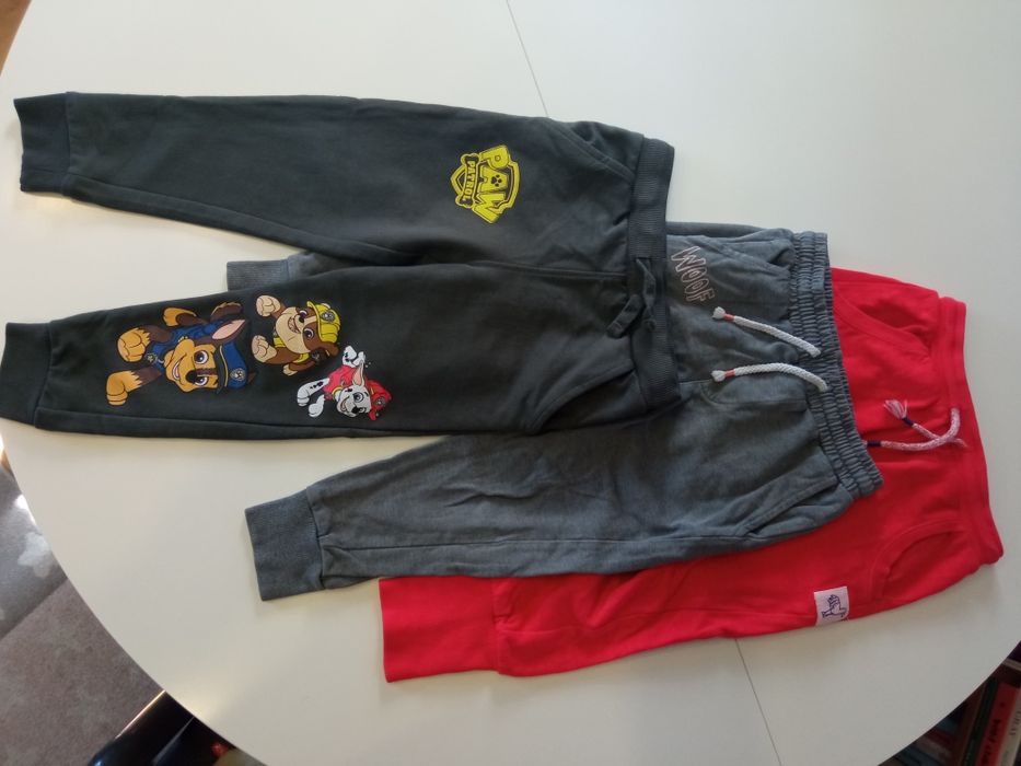 Spodnie dresowe joggery Reserved r.110