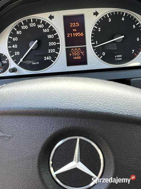 Mercedes B200 2l benzyna 136koni duże radio android kamera Zamiana