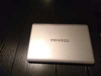 Laptop Toshiba-uszkodzony