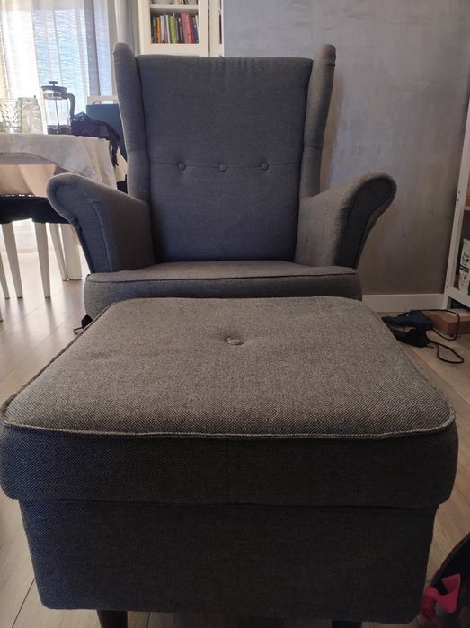 Fotel z podnóżkiem