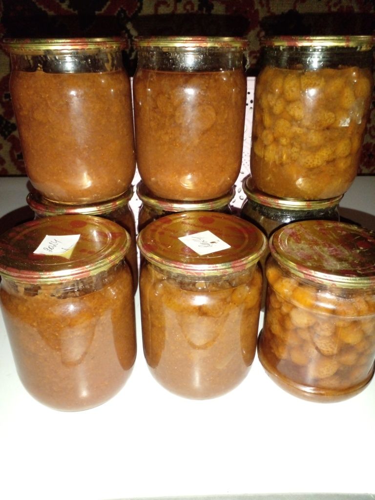 Продам вкусные кабачки, помидоры,  клубнику в собственном соку,