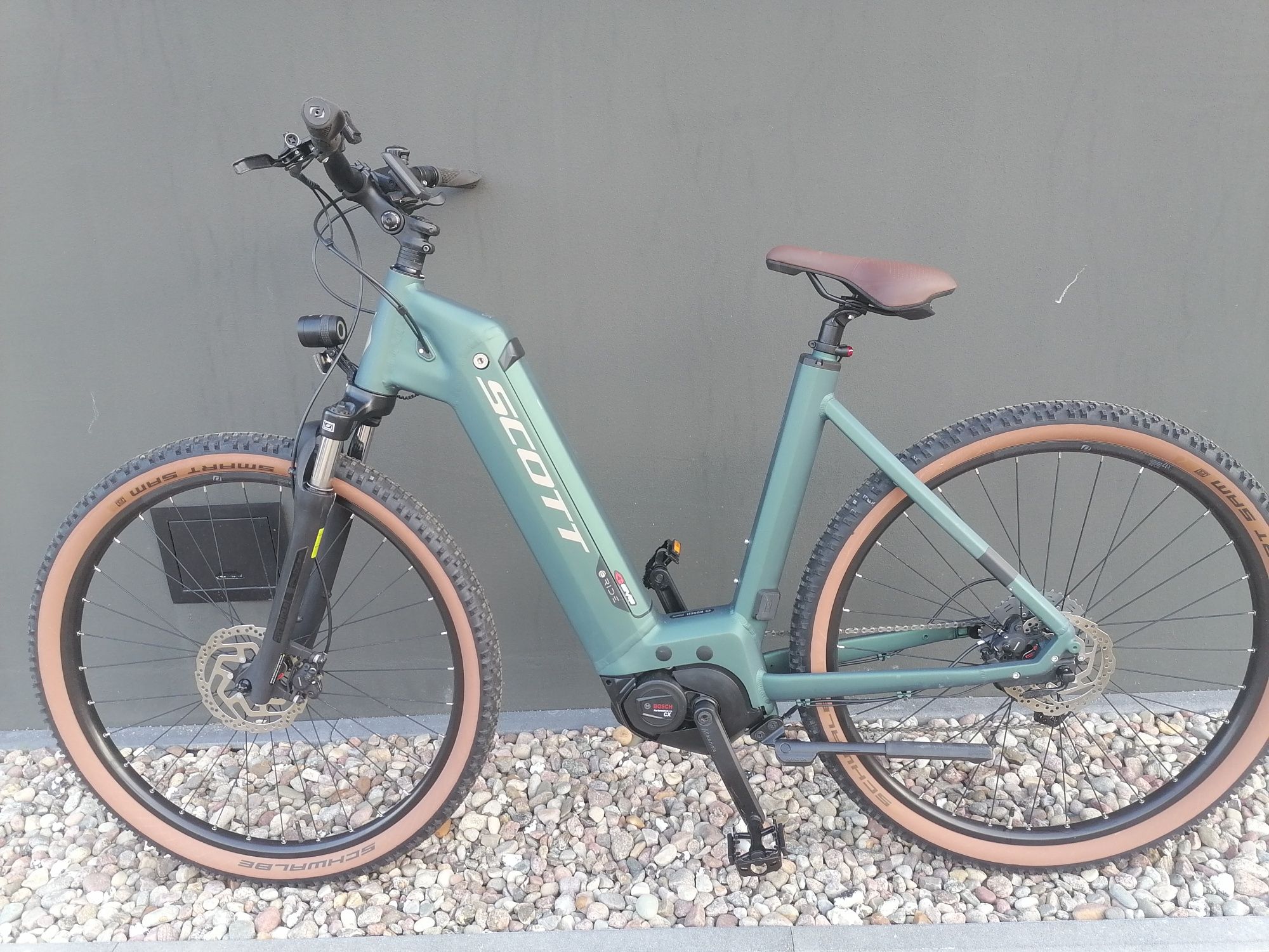 Rower elektryczny damski mtb. SCOTT cross 10. Bosch CX.