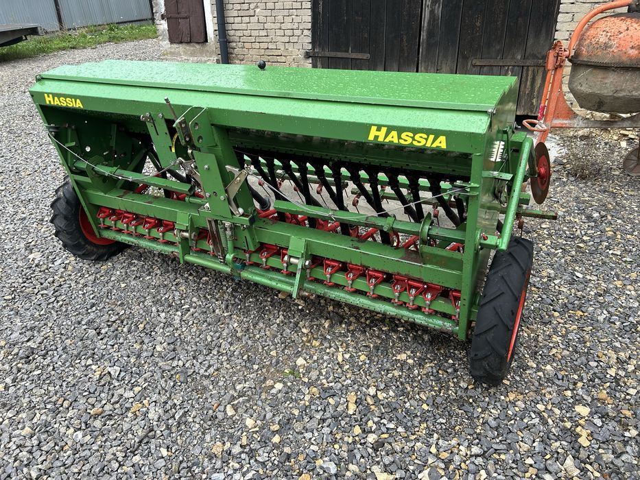 Siewnik Zbożowy Hassia DKL 250 igła 2.5m oryginał scieżki nie Amazone