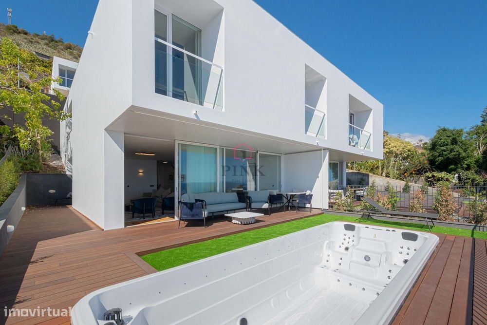 Moradia T3 Mobilado com Vista Mar e Piscina | Ajuda - Funchal