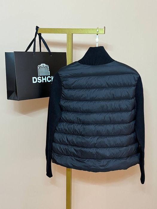 Пуховик женский с вязанными рукавами /жіночий пуховик чорний білий