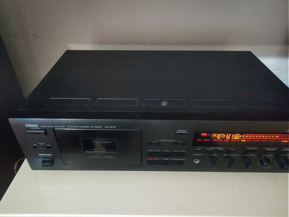 Yamaha KX 670 Cassette Tape Deck, 3 головки, закритий тракт