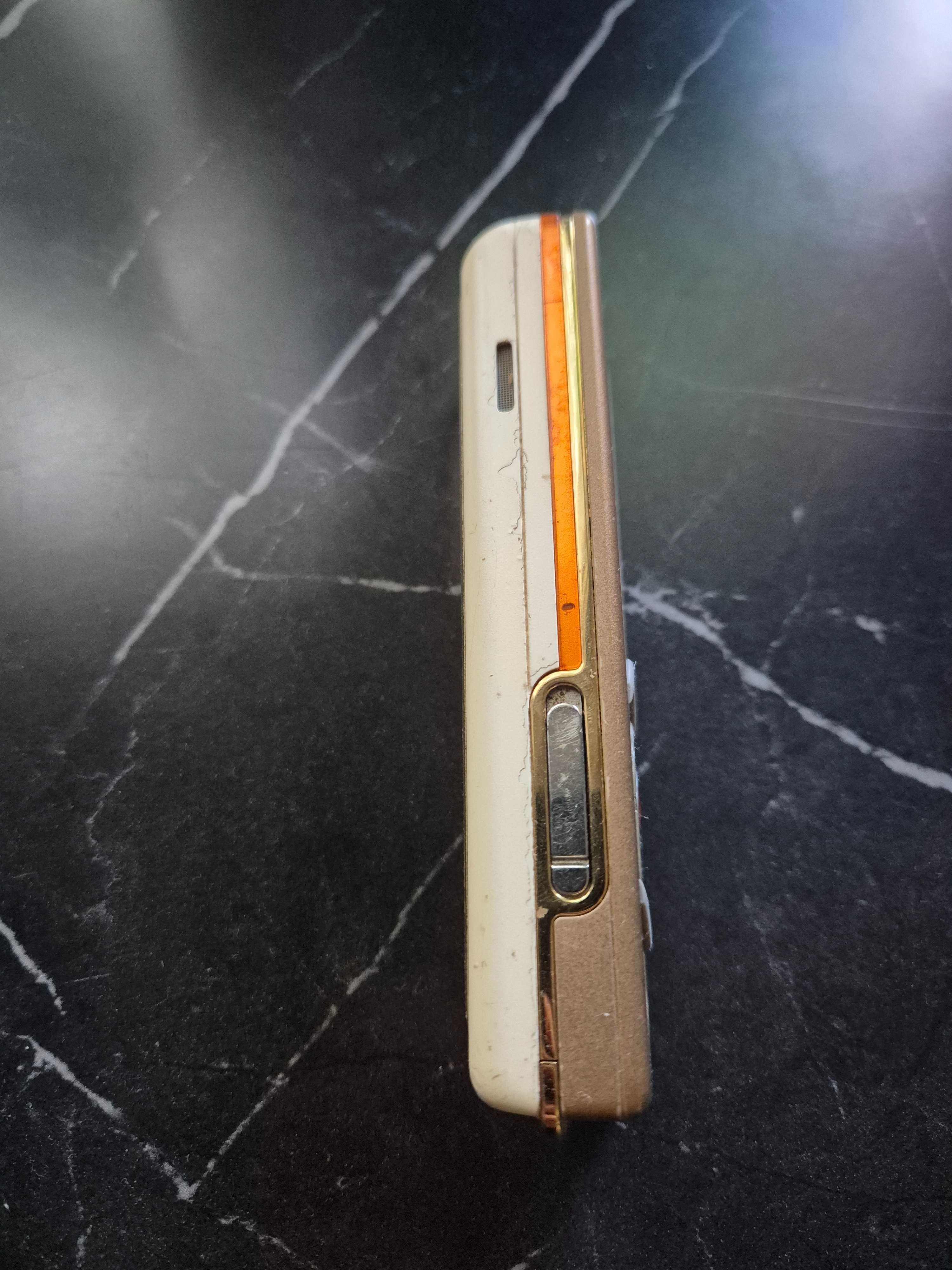 Nokia 7380 szminka kolekcjonerska