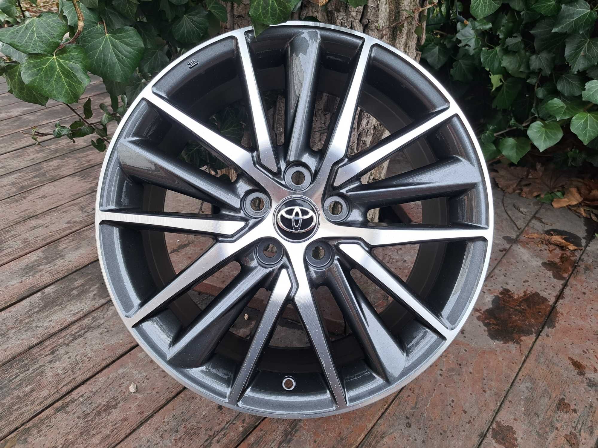 Диски Toyota Lexus R18 5x114.3 ET45 Dia60.1. В наличии. Camry