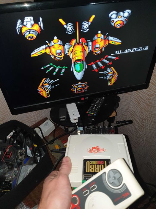 Ігрова консоль PC Engine білий колір