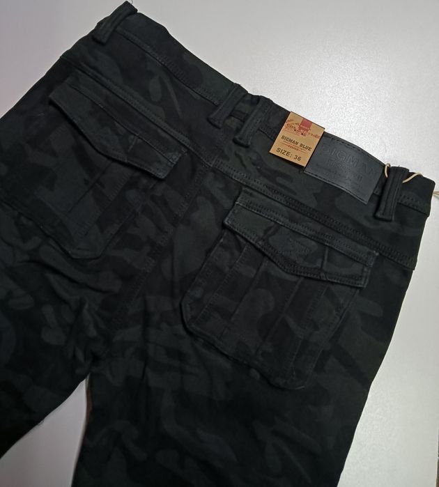 Bojówki ocieplane ciemne moro. Pas 94-96 cm