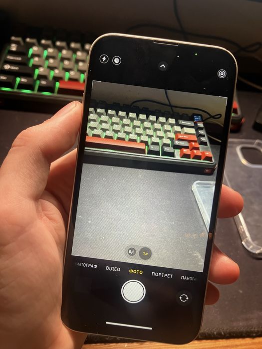 Iphone 13 128gb без айклауду робочий ios 18.5