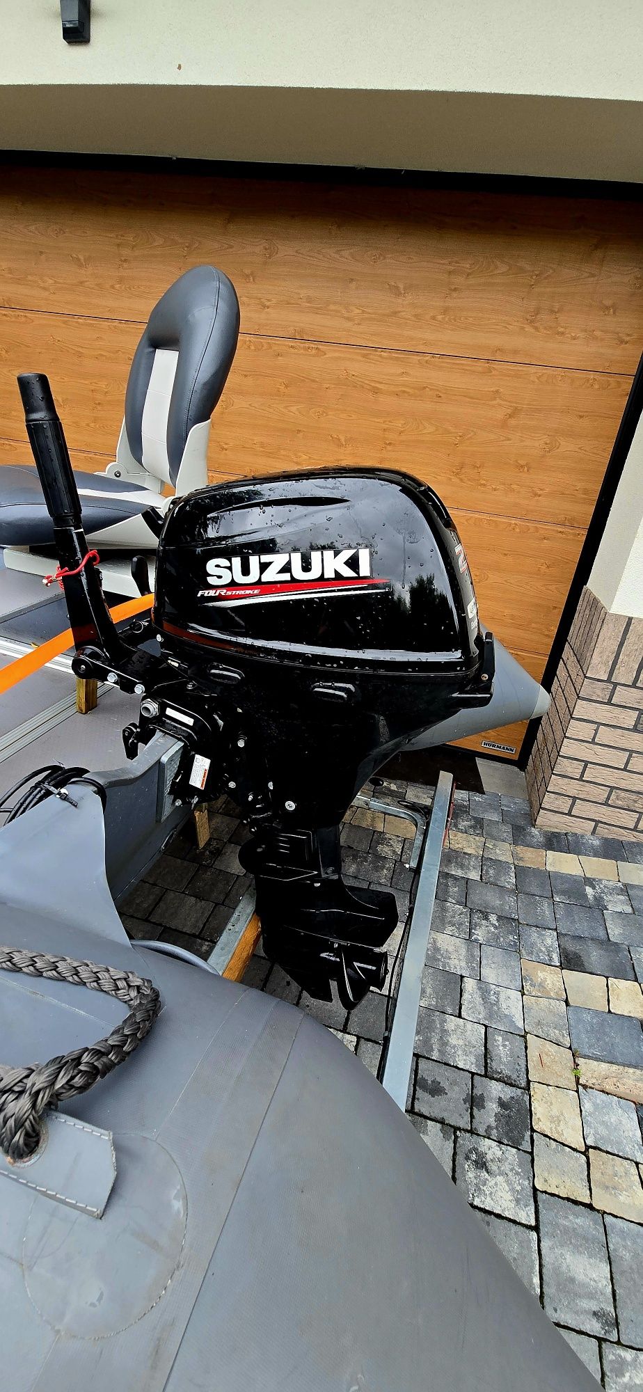 Ponton Bush A 380 plus SUZUKI DF 20 A