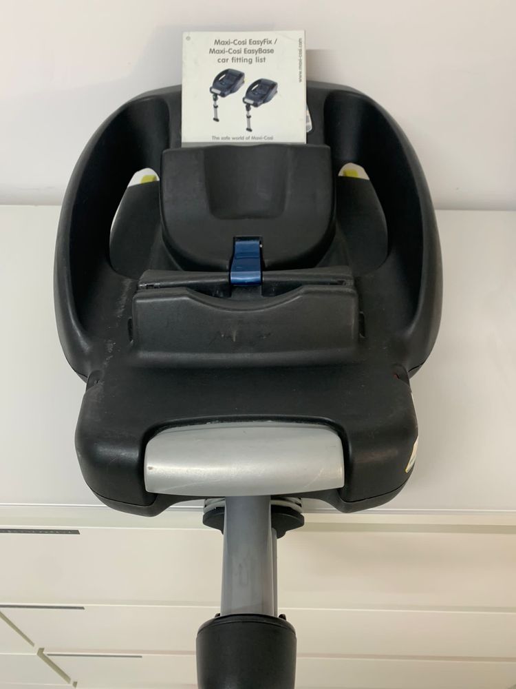 Cadeira auto Ovo com base isofix da Maxicosi