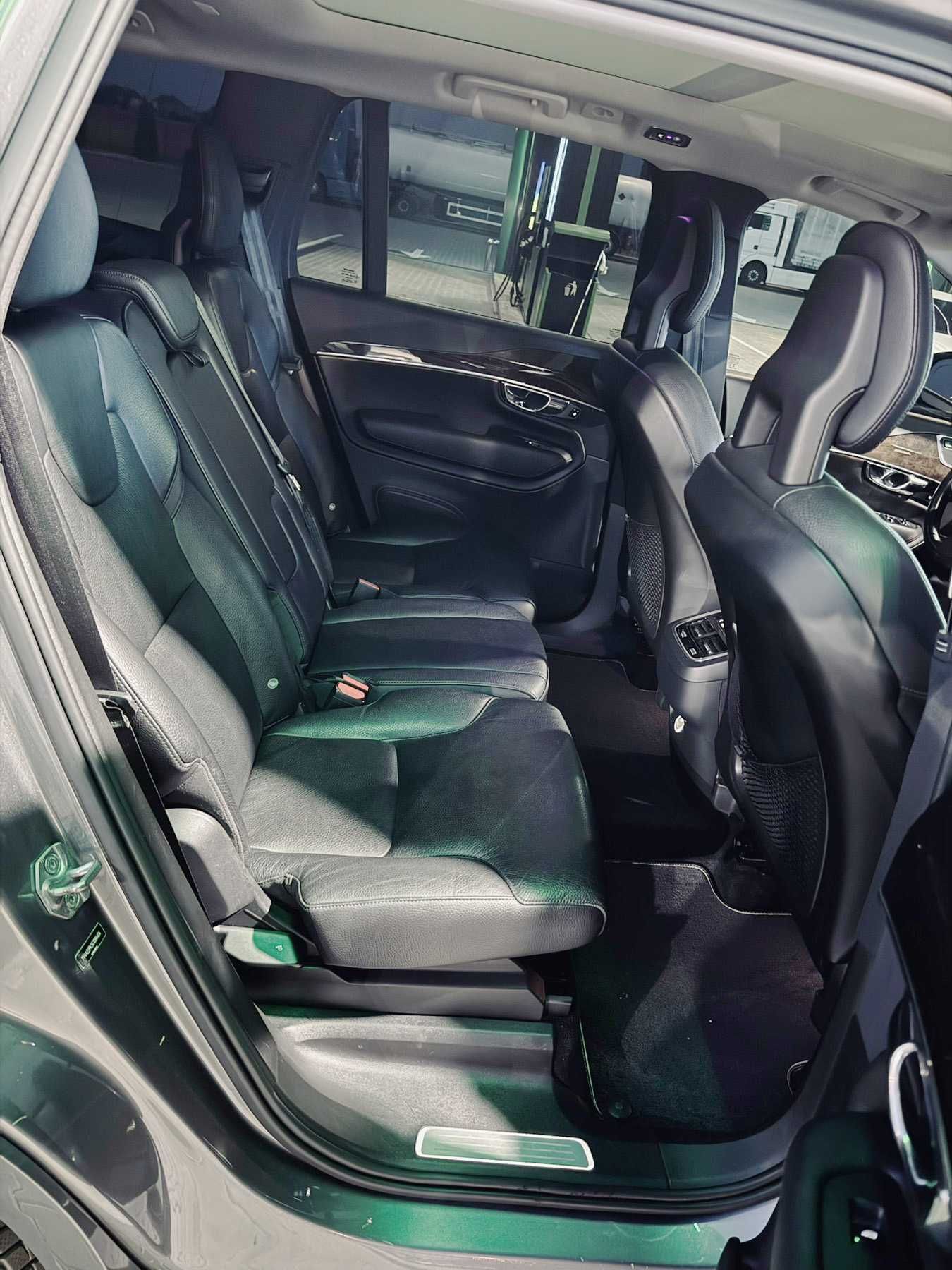 Volvo XC90 maximal 2016 год (2.0 Bi-Turbo, 7 МЕСТ, кожа, панорама)