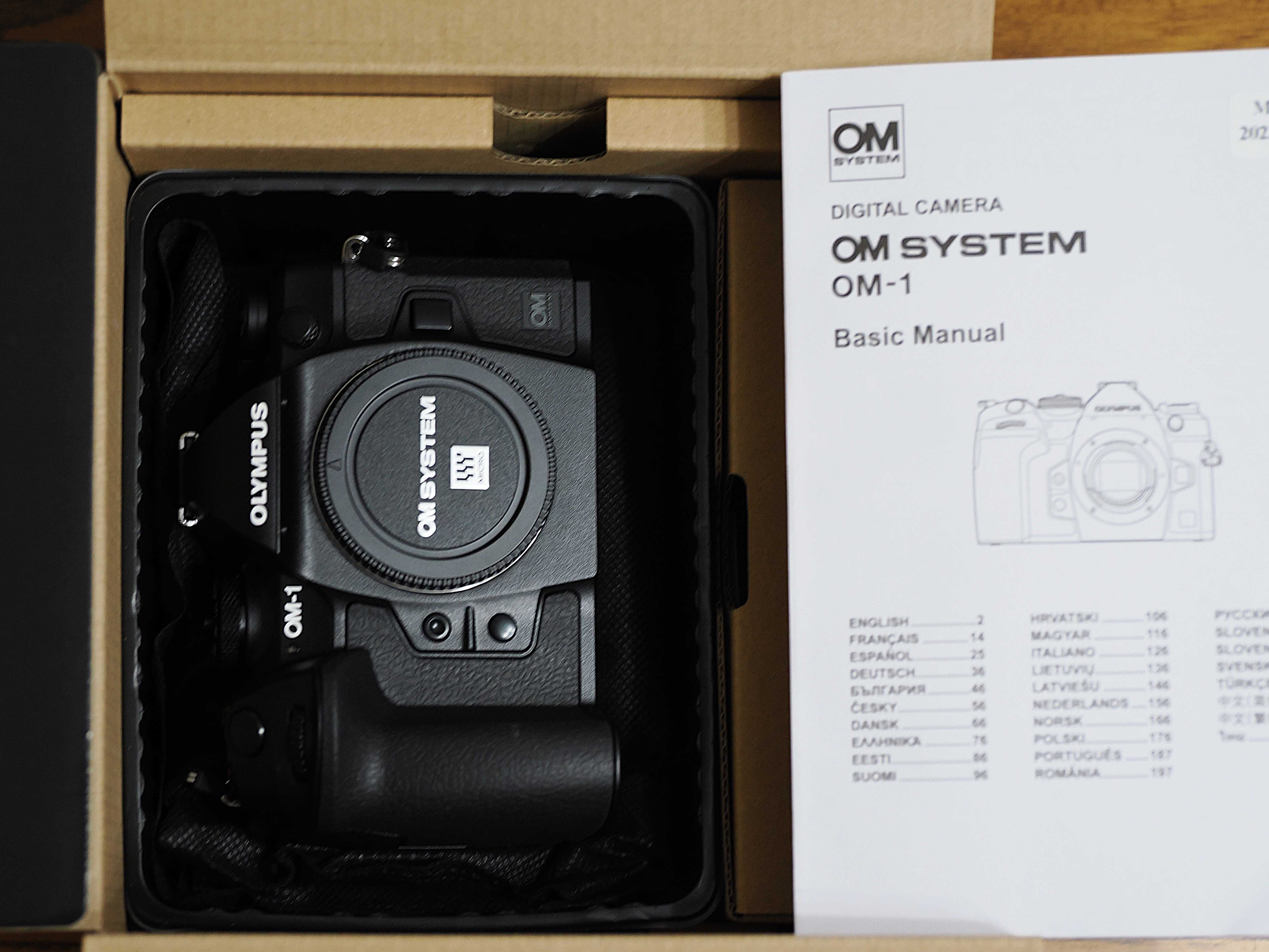 Olympus OM SYSTEM OM-1 (body)