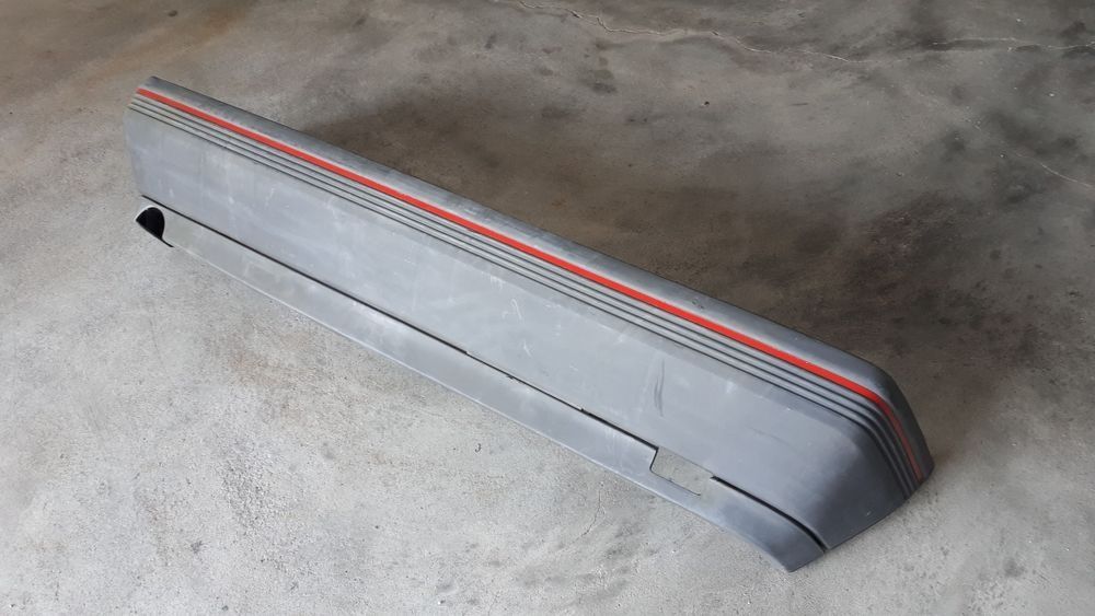 Pára-choques e grelha  original Opel Corsa-a GT ou GSi Mk1  c/ emblema