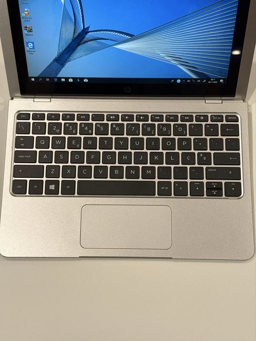 Portatil HP híbrido 2GB ram