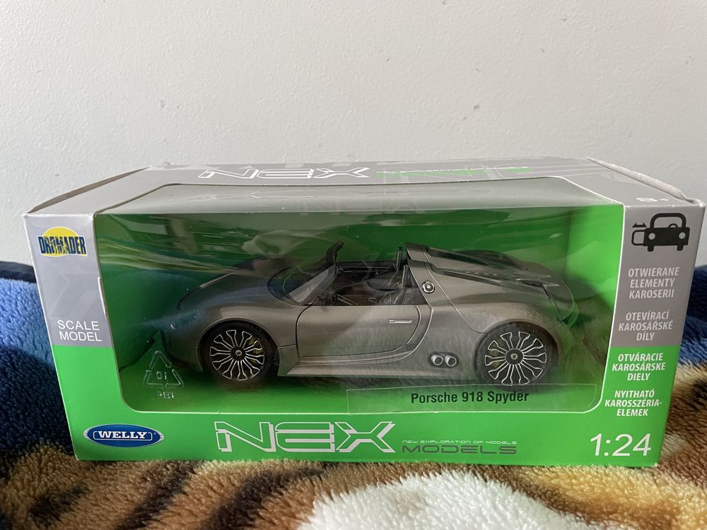 Porsche 918 Spyder Welly 1:24