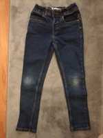 Spodnie jeansy chłopięce 128 cm