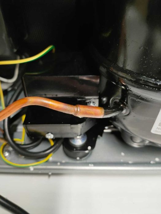 B250 Zamrażarka wolnostojąca mini mała 31 Litrów Comfee Czytaj opis