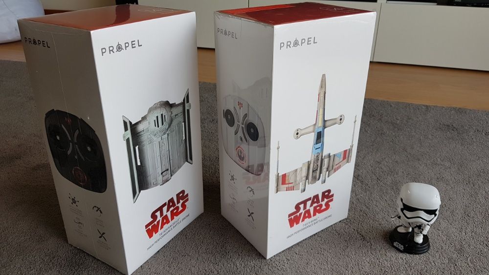 Vendo 2 drones de colecção de Star Wars