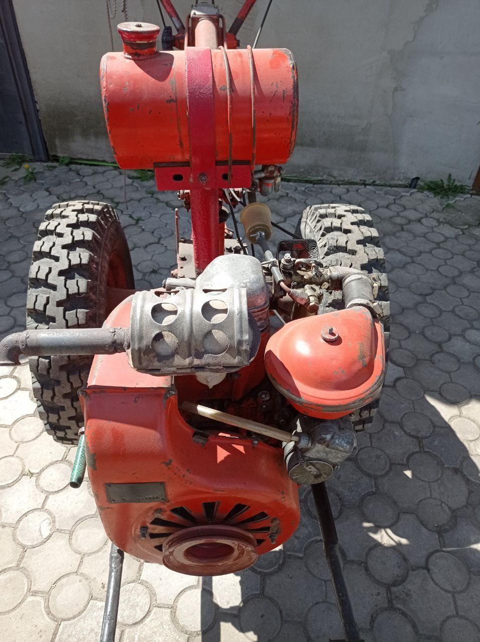 Продам мотоблок МТЗ-05