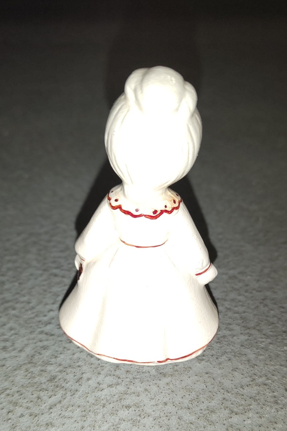 Figurka laleczka z porcelany ozdoba