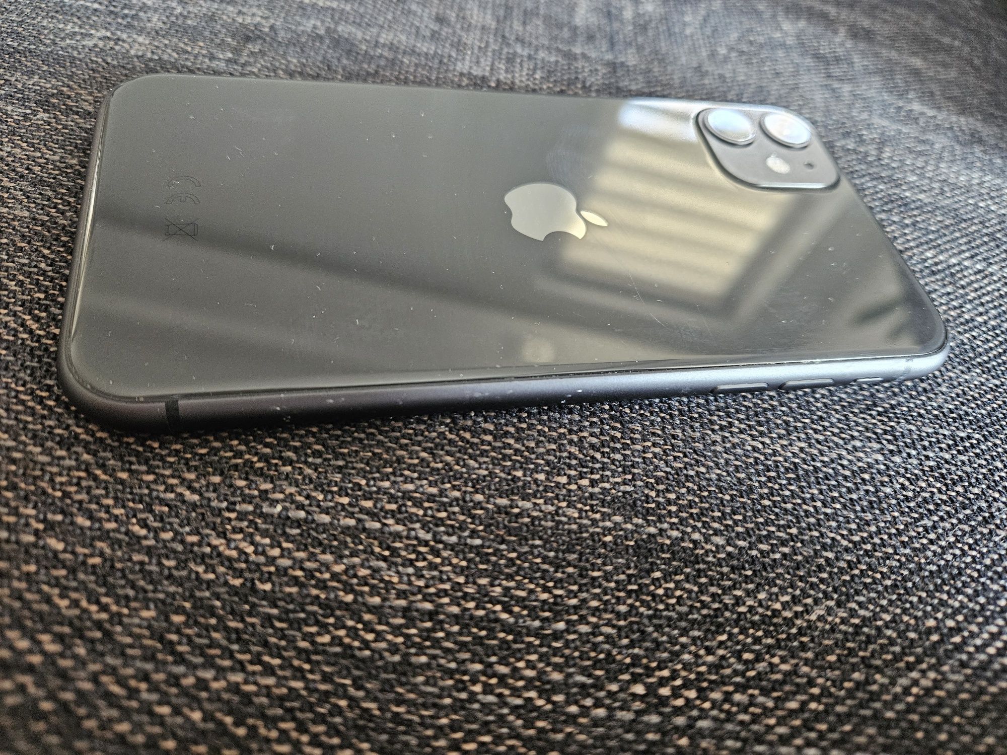 Iphone 11 black W-wa