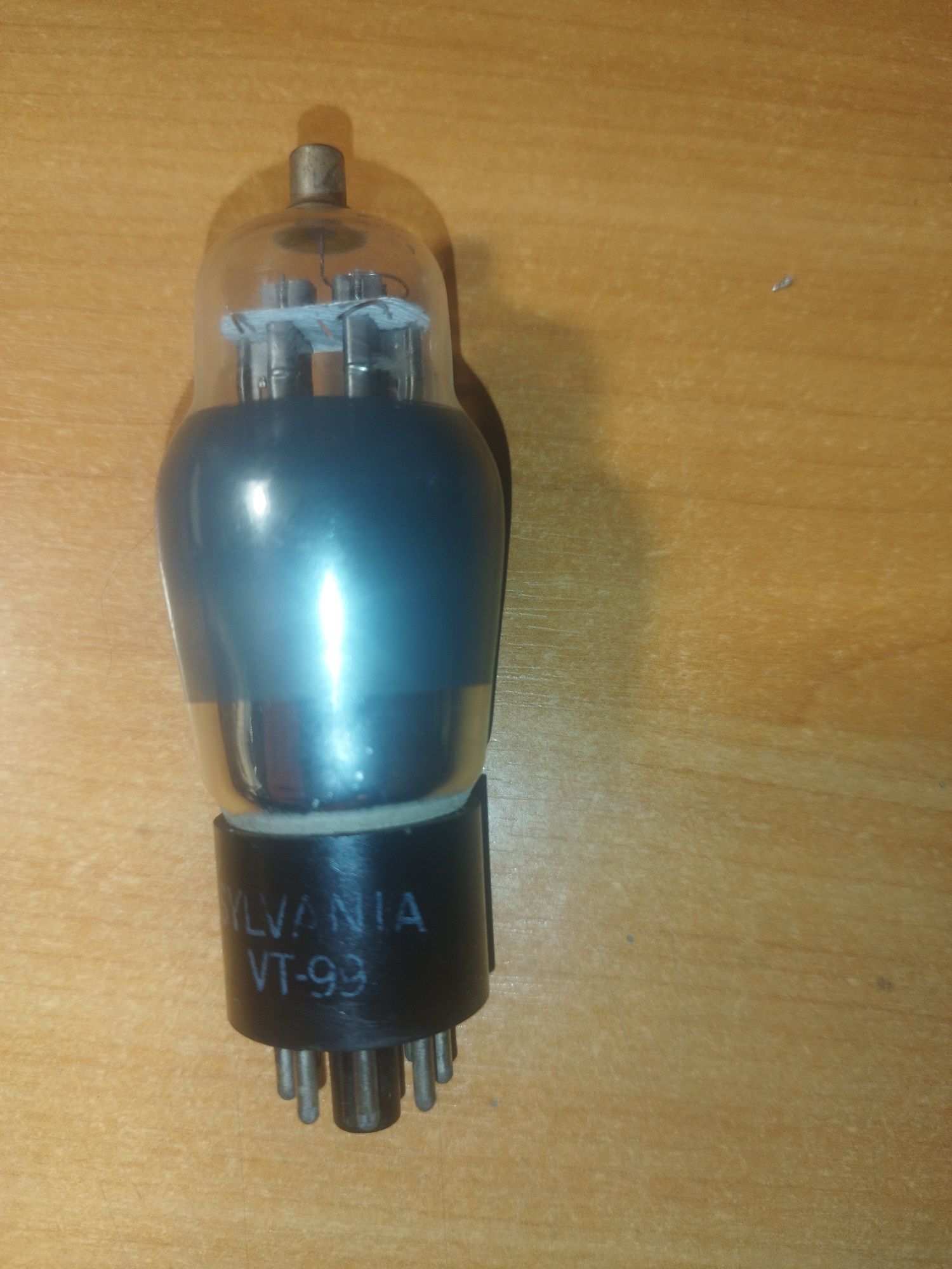 Продам радио лампу Sylvania 6F8G-VT99. Для усилителя, в коллекцию.