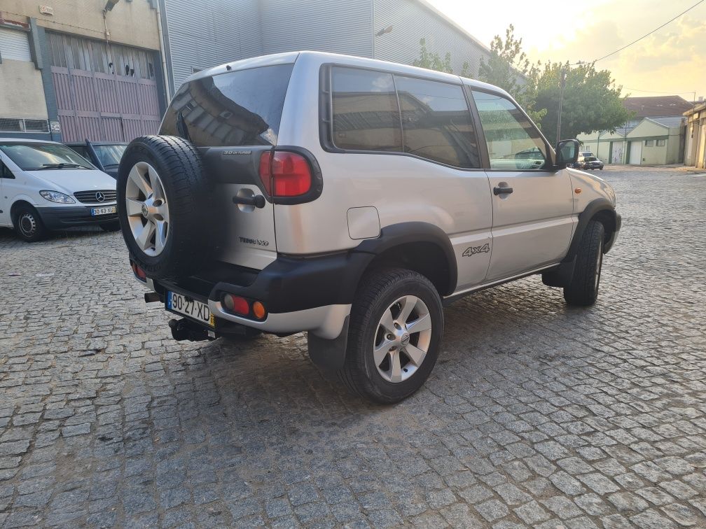 Nissan Terrano II 3.0