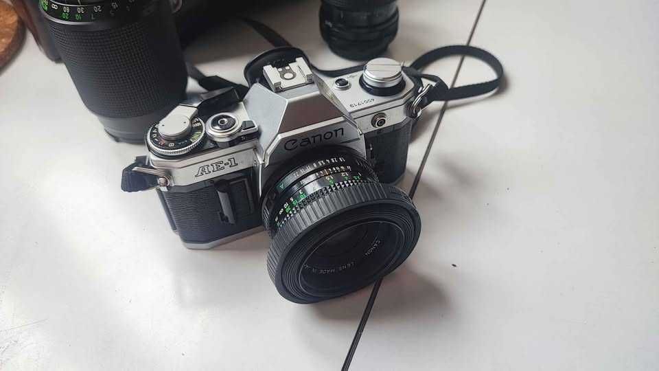 canon AE1 conjunto con 3 lentes