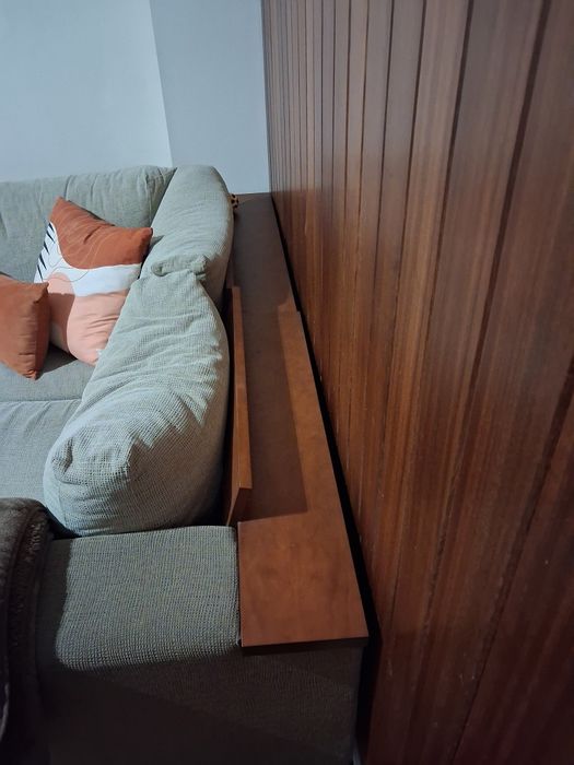 Sofá beje em bom estado