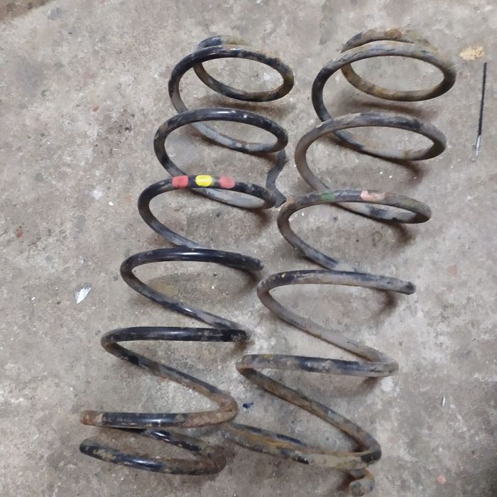 Пружини Ford Sierra передні бу