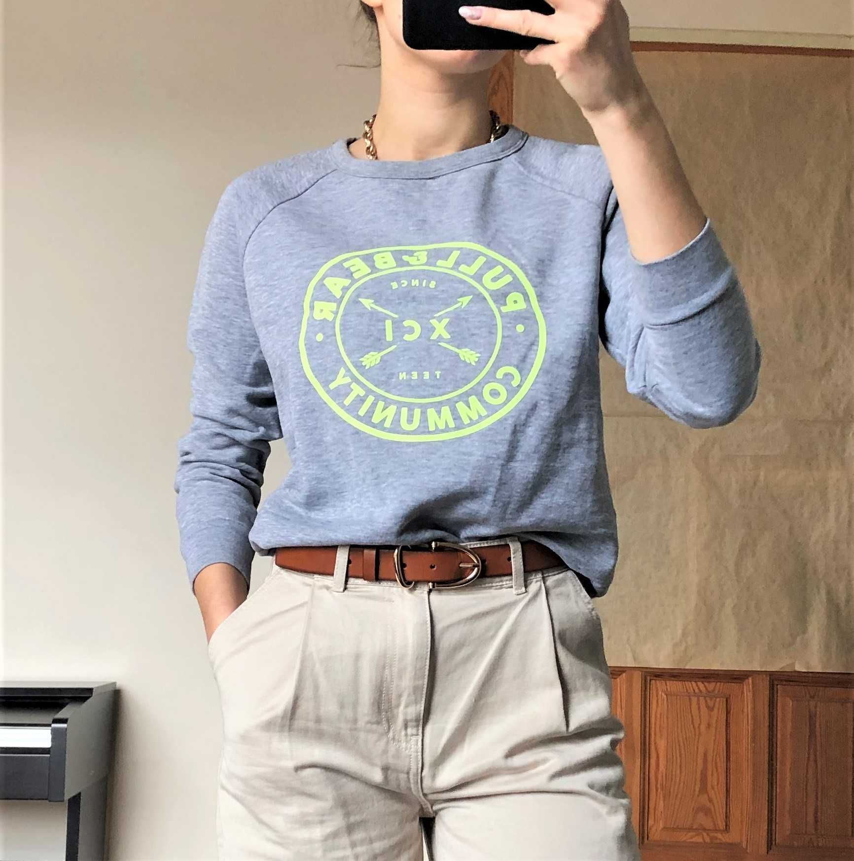 Szara bluza z neonowym nadrukiem Pull & Bear