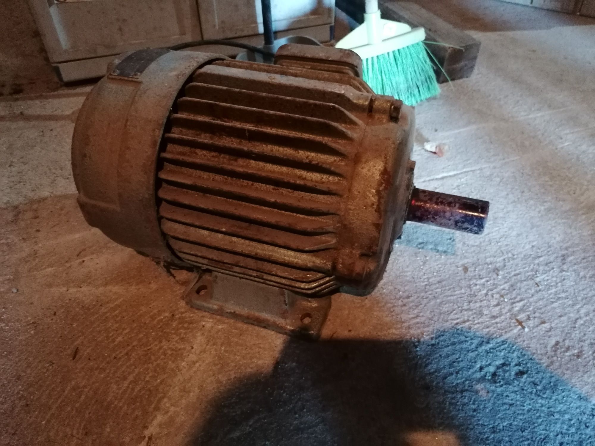 Motor trifásico 4 CV