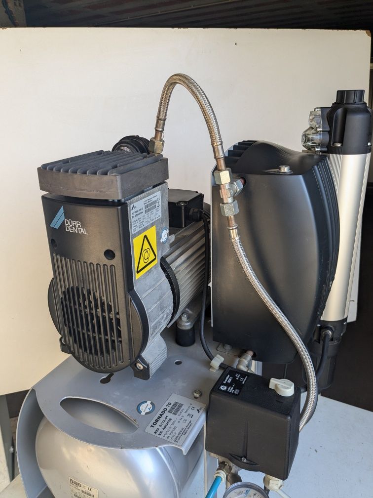 Compressor dentária DURR Tornado 70 sem uso,com secador.