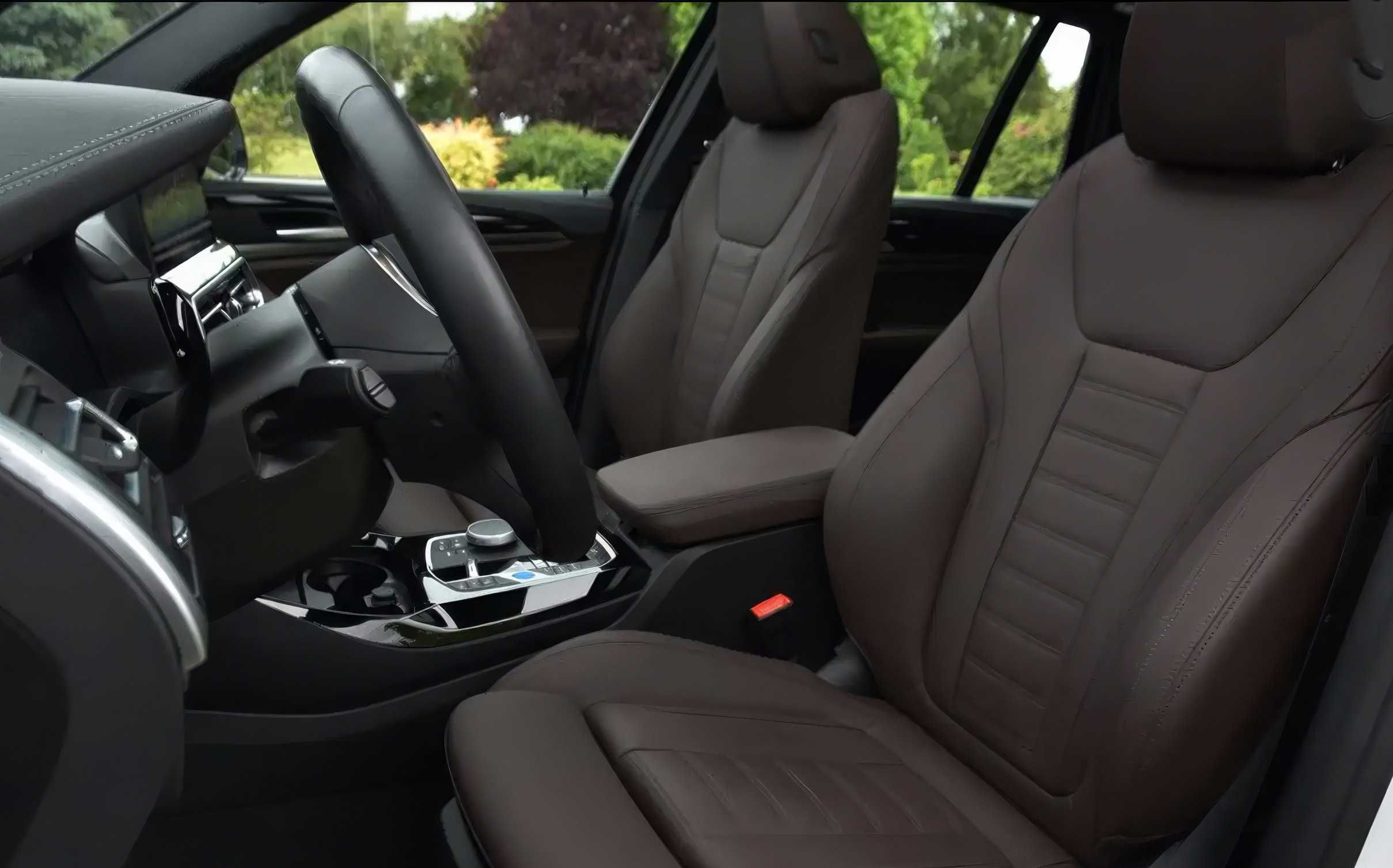 2024 BMW          iX3
