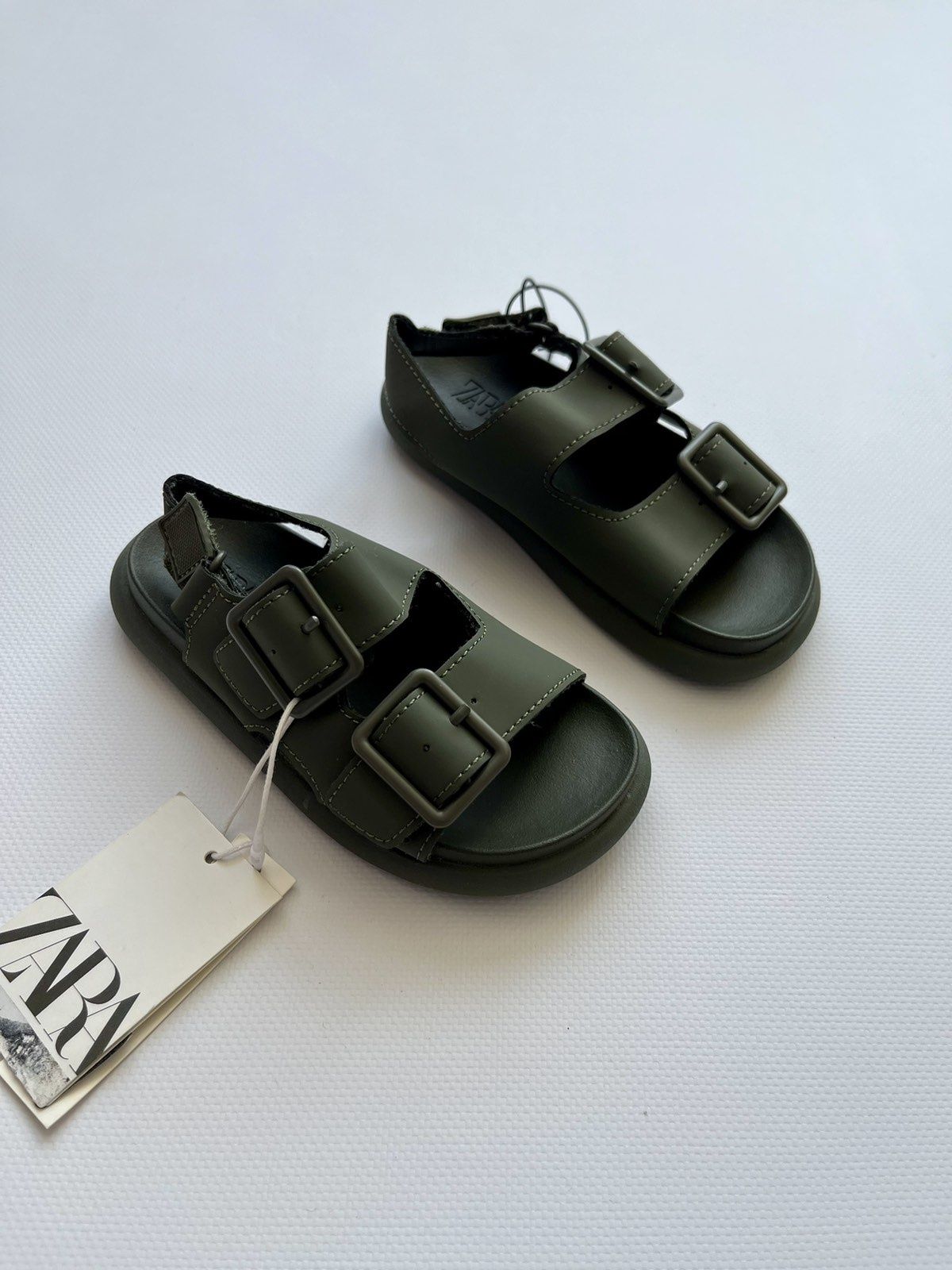 Босоніжки Zara 25 сандалі босоножки сандали Зара