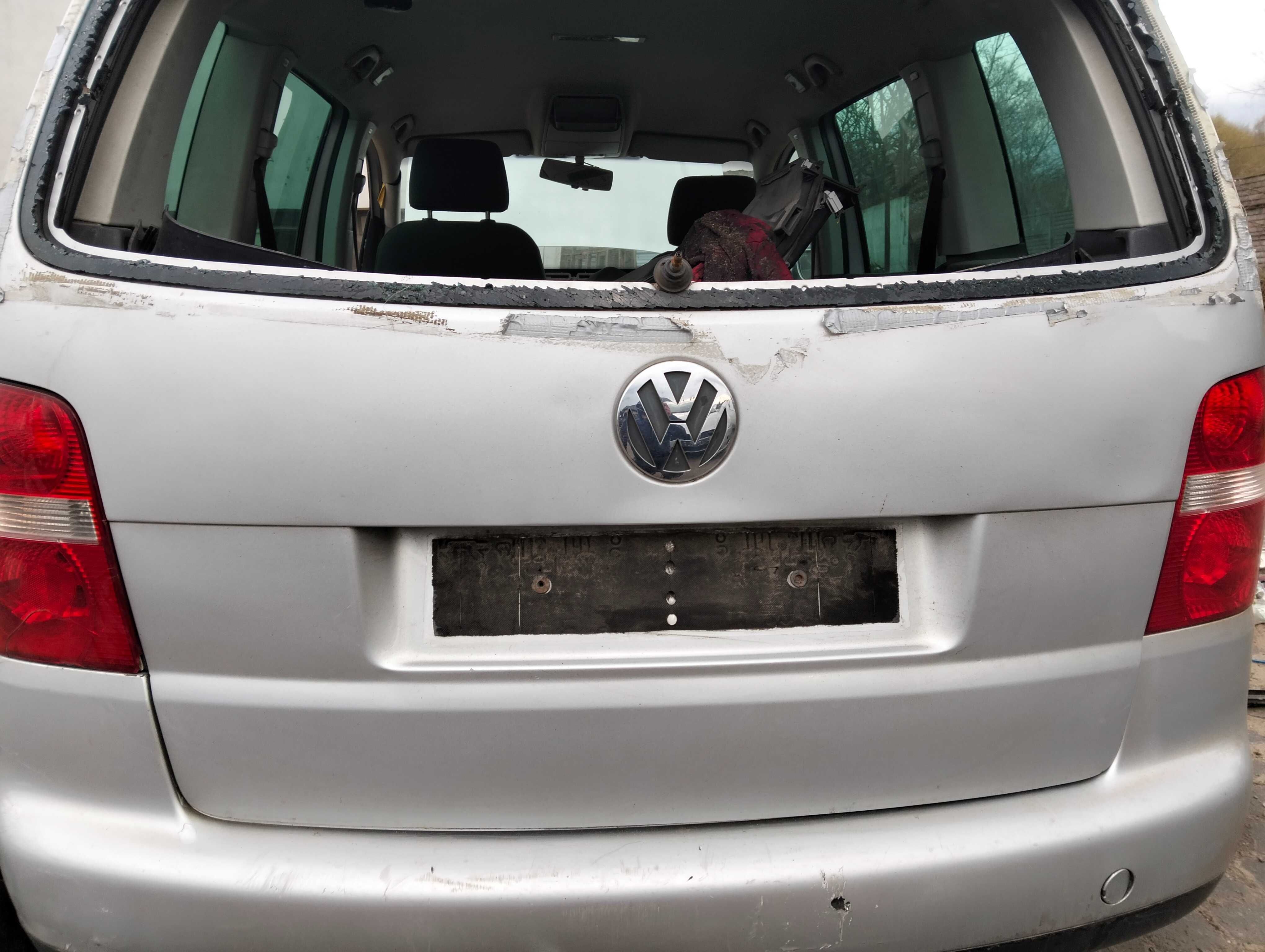 Klapa tył tylna szyba VW Touran I 1T0