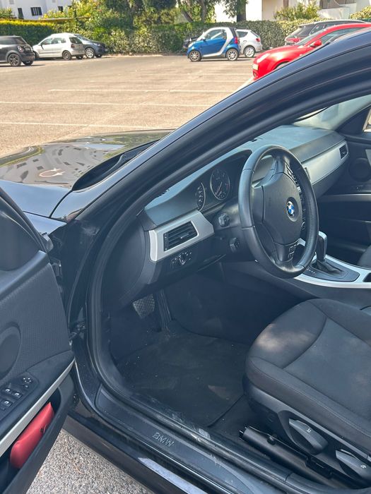 bmw 318 preto muinto bem estimado
