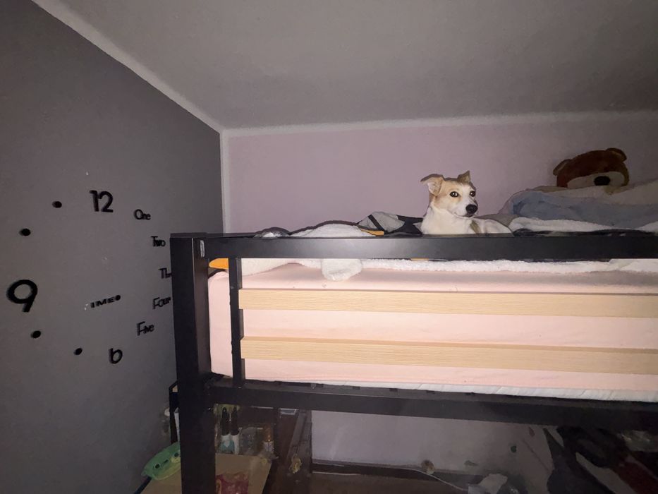 LÓZKO NA ANTRESOLI-w bardzo dobrym stanie.