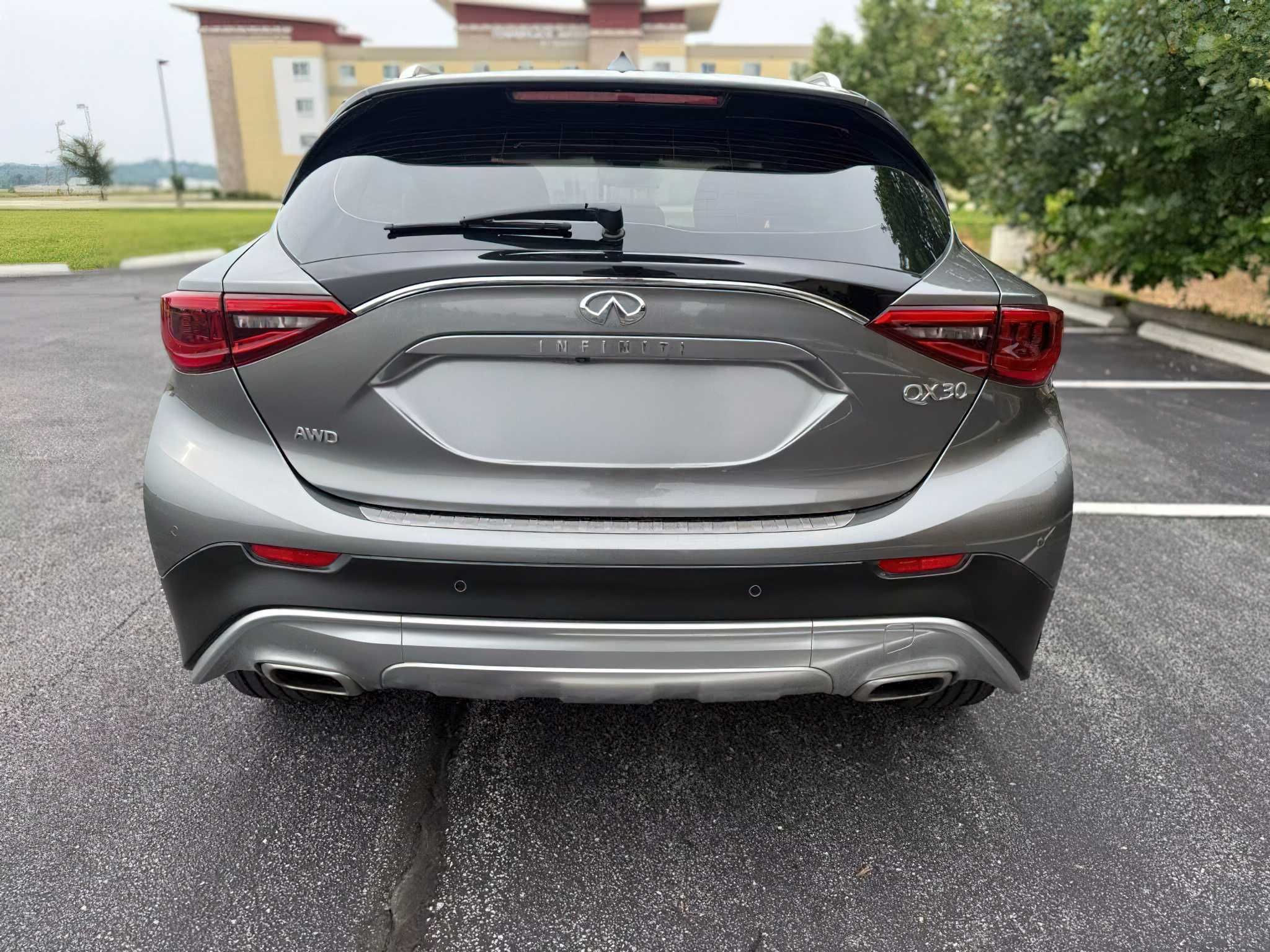 Infiniti QX30 Premium 2017