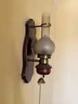 Kinkiet w stylu vintage ala naftowa lampa